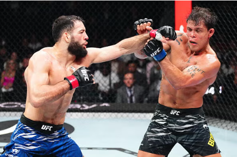 Nassourdine Imavov venceu Caio Borralho na luta principal do UFC Paris. (Foto por Jeff Bottari/Zuffa LLC).