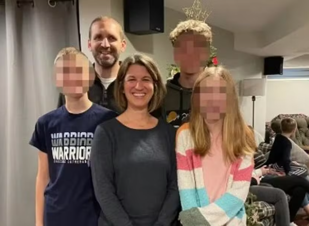 O que parecia ser um trágico acidente acabou se revelando uma farsa elaborada: Ryan simulou ter se afogado para abandonar a família