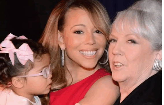 Mariah com a mãe e sua filha. Foto: Instagram