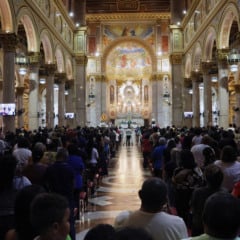 Basílica Santuário de Nossa Senhora de Nazaré, em Belém, já recebe grande público Fotos: Mauro Ângelo