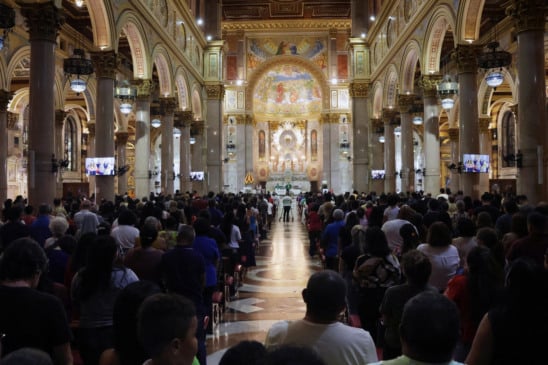 Basílica Santuário de Nossa Senhora de Nazaré, em Belém, já recebe grande público Fotos: Mauro Ângelo