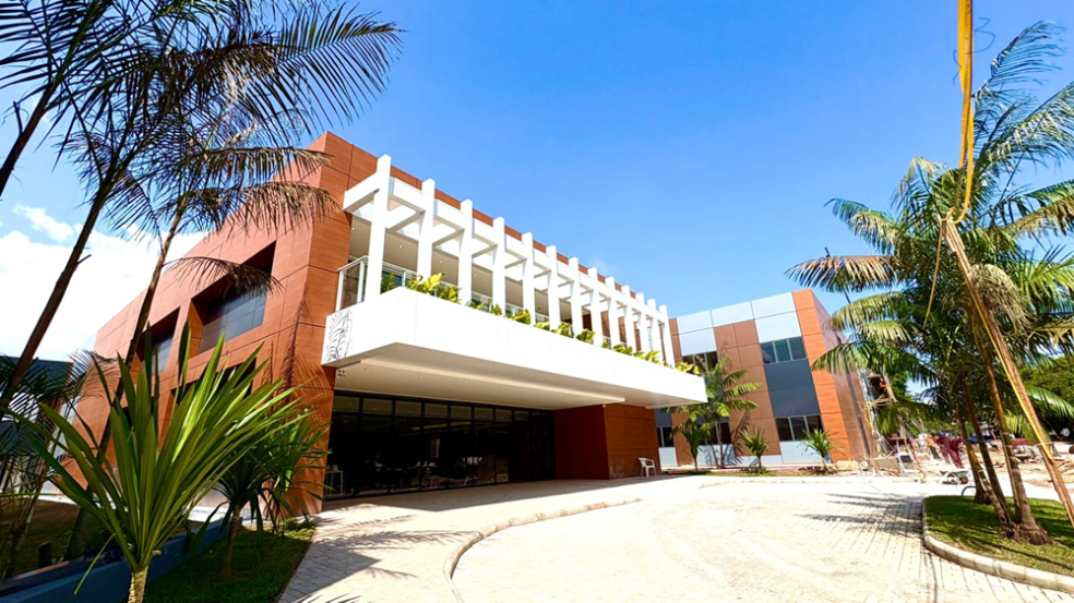 Construído em tempo recorde, Vila COP será exclusivo para autoridades durante a conferência e depois vai virar sede do Governo do Pará.