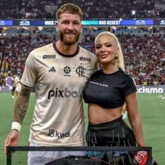 O zagueiro Léo Pereira foi o primeiro a ter o fim do namoro anunciado publicamente. A influenciadora Karoline Lima confirmou à imprensa o término da relação
