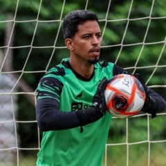 Goleiro pensa "jogo a jogo" para o time bicolor sair do Z4 - Foto: Matheus Vieira/PSC