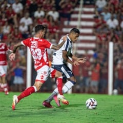 Com gol contra, Remo arranca empate com o Vila Nova fora de casa