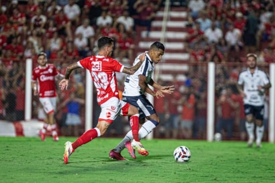 Com gol contra, Remo arranca empate com o Vila Nova fora de casa