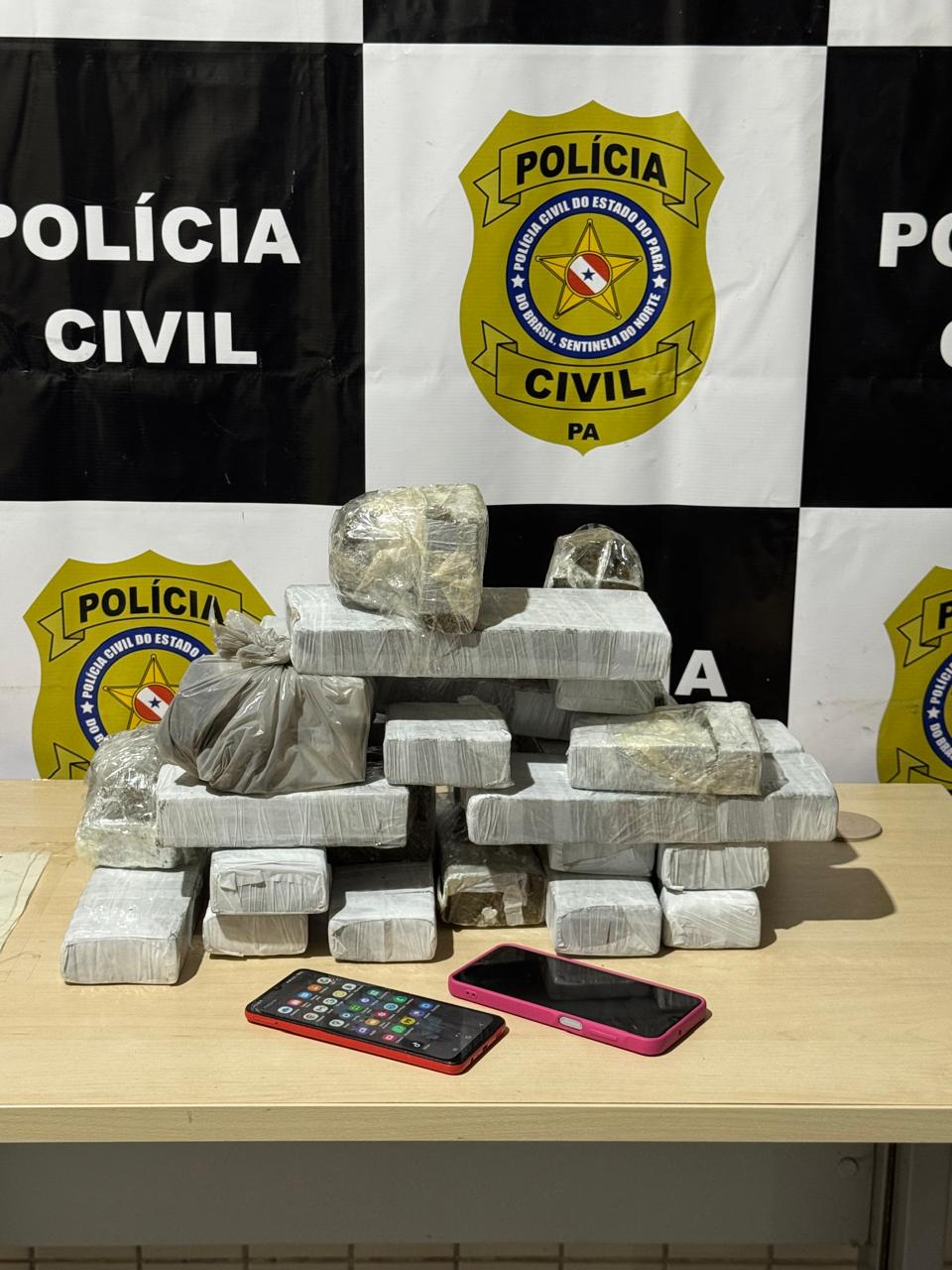 As presas ficaram de ser autuadas em flagrante pelo crime de tráfico de drogas