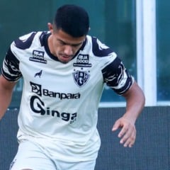 Denilson pode pintar no time titular do Papão contra o Tigre - Foto: Matheus Vieira/PSC