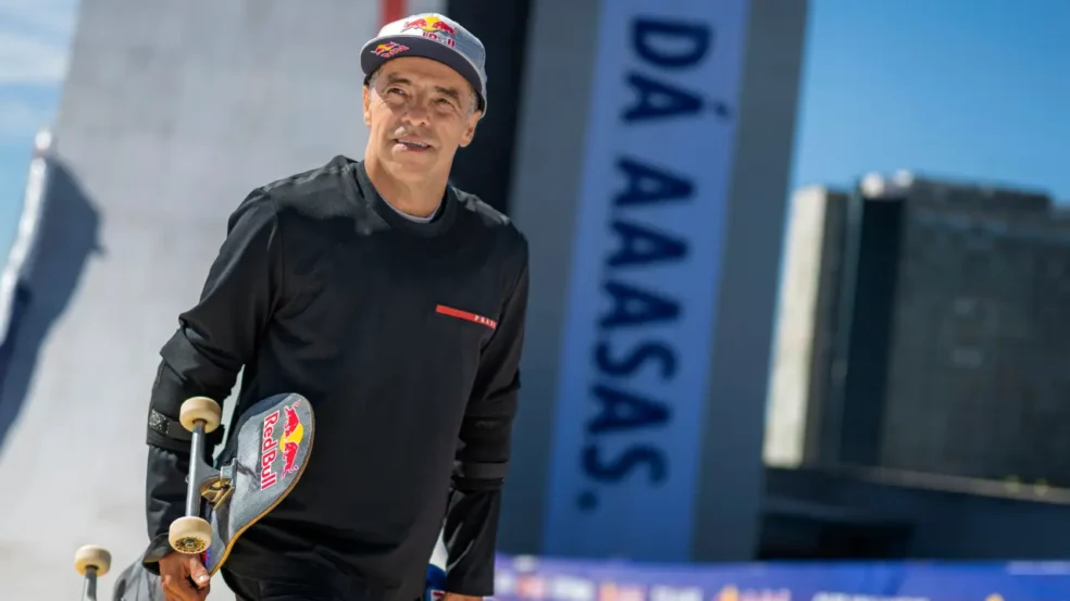 Sandro Dias, o Mineirinho, bate recorde mundial ao descer megarrampa de 70 metros em Porto Alegre