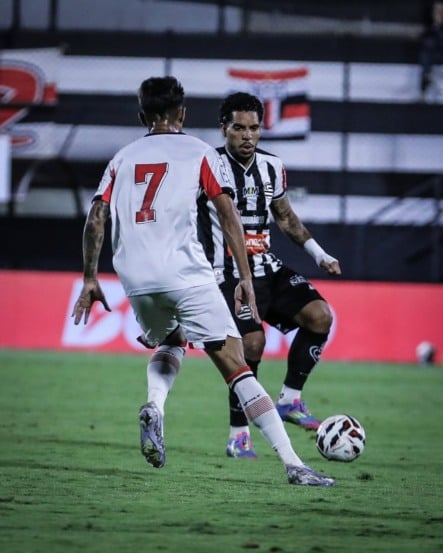 Athletic-MG derrotou o Botafogo-SP por 2 a 0, pela 26ª rodada da Série B
Créditos: Divulgação/Instagram/@athleticclubfutebol

