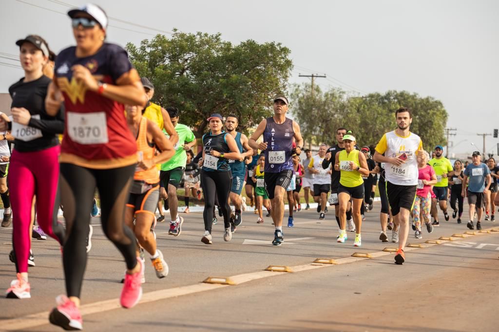 O evento, que acontece ao longo do ano em mais de dez capitais, atrai mais de 200 mil corredores anualmente. O evento, que acontece ao longo do ano em mais de dez capitais, atrai mais de 200 mil corredores anualmente.