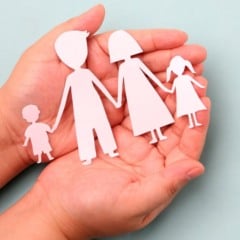 Descubra como reconhecer os sinais de alienação parental e proteja as crianças de manipulações psicológicas. A convivência familiar saudável é essencial.