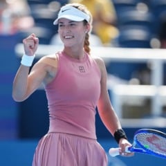 Anna Kalinskaya revela que Holger Rune flertou com ela várias vezes, levantando questões sobre relacionamentos no tênis.