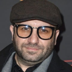 Brad Everett Young, 46, morreu nesta semana em Los Angeles, vítima de um acidente de carro na rodovia 134 da cidade.