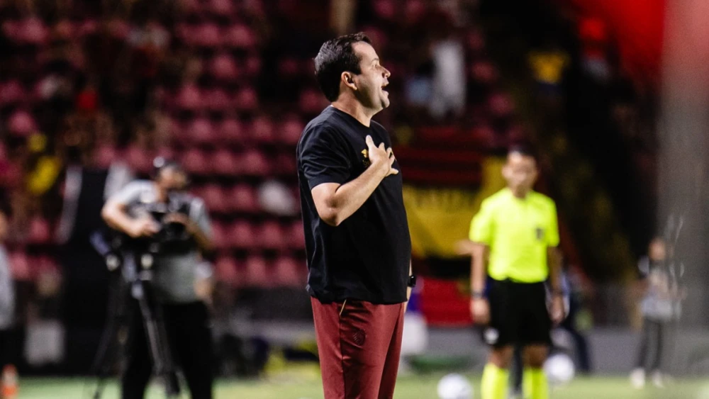 Treinador do Sport fala em falhas recorrentes e impacto emocional na equipe