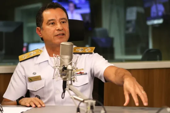 Almirante Almir Garnier é condenado a 24 anos de prisão