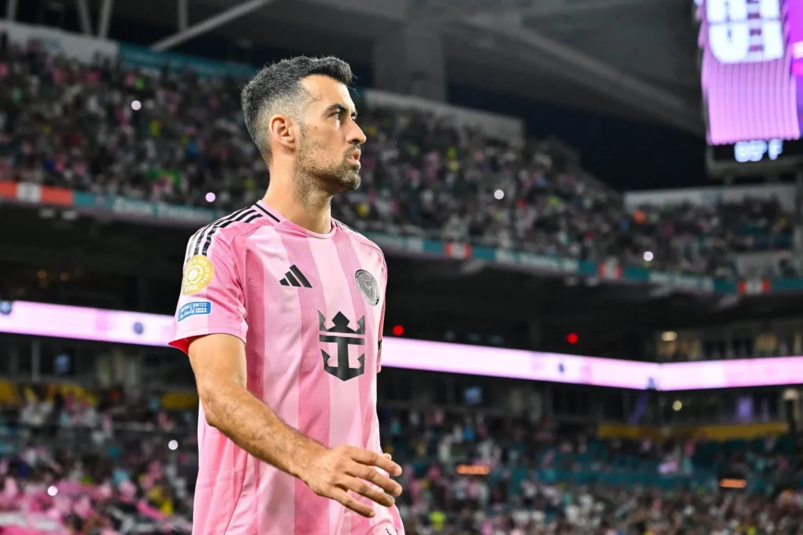 Ídolo eterno do Barcelona, Busquets construiu sua carreira defendendo apenas dois clubes: o próprio Barça e o Inter Miami.