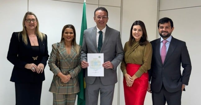 Indicado por Lula e apoiado por Helder, José Fernando Gomes assume direção da ANM
