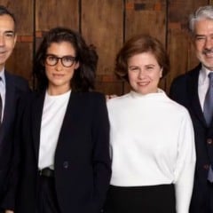 (Da esq. p/ dir.): César Tralli, Renata Vasconcellos, Cristiana Sousa Cruz e William Bonner — Foto: Divulgação/TV Globo
