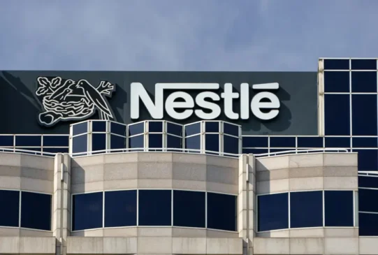 Multinacional suíça anunciou mudança na liderança em meio a processo de reestruturação e revisão de portfólio