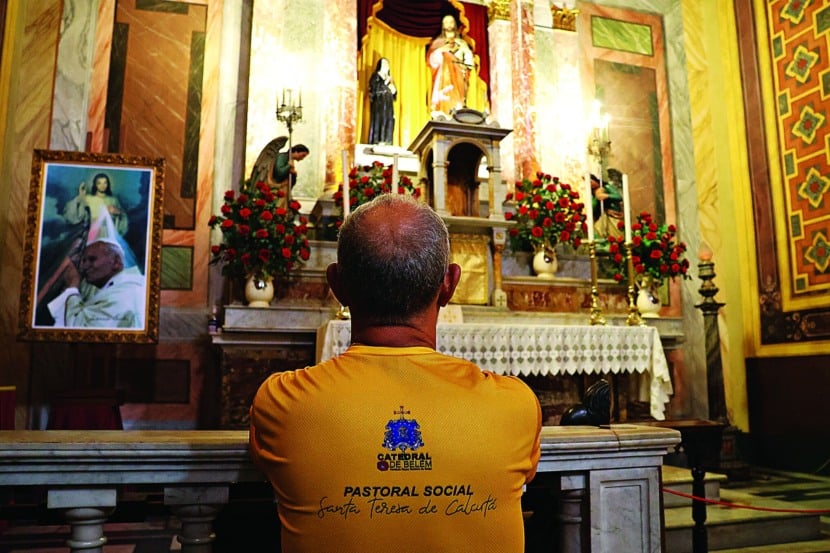 O trabalho pastoral na Igreja Católica abrange um conjunto de atividades voluntárias e organizadas que fazem referência à missão de Jesus Cristo, ao evangelizar e, ao mesmo tempo, servir à comunidade em diversas realidades sociais.