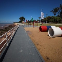 Balsa que transportava maquinário pesado naufraga e deixa família em angústia