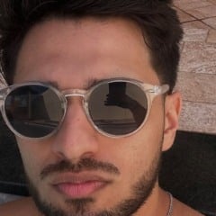 Marcello Carvalho foi atingido com dois tiros dentro do próprio apartamento. Alvo da operação seria o namorado da mãe, com mesmo nome.