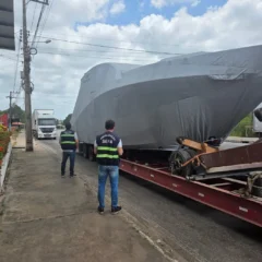 Sefa apreende lancha avaliada em R$ 2 milhões em Cachoeira do Piriá