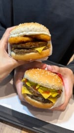 Gigante do fast-food repensa modelo de franquias e transfere operações a novos investidores.