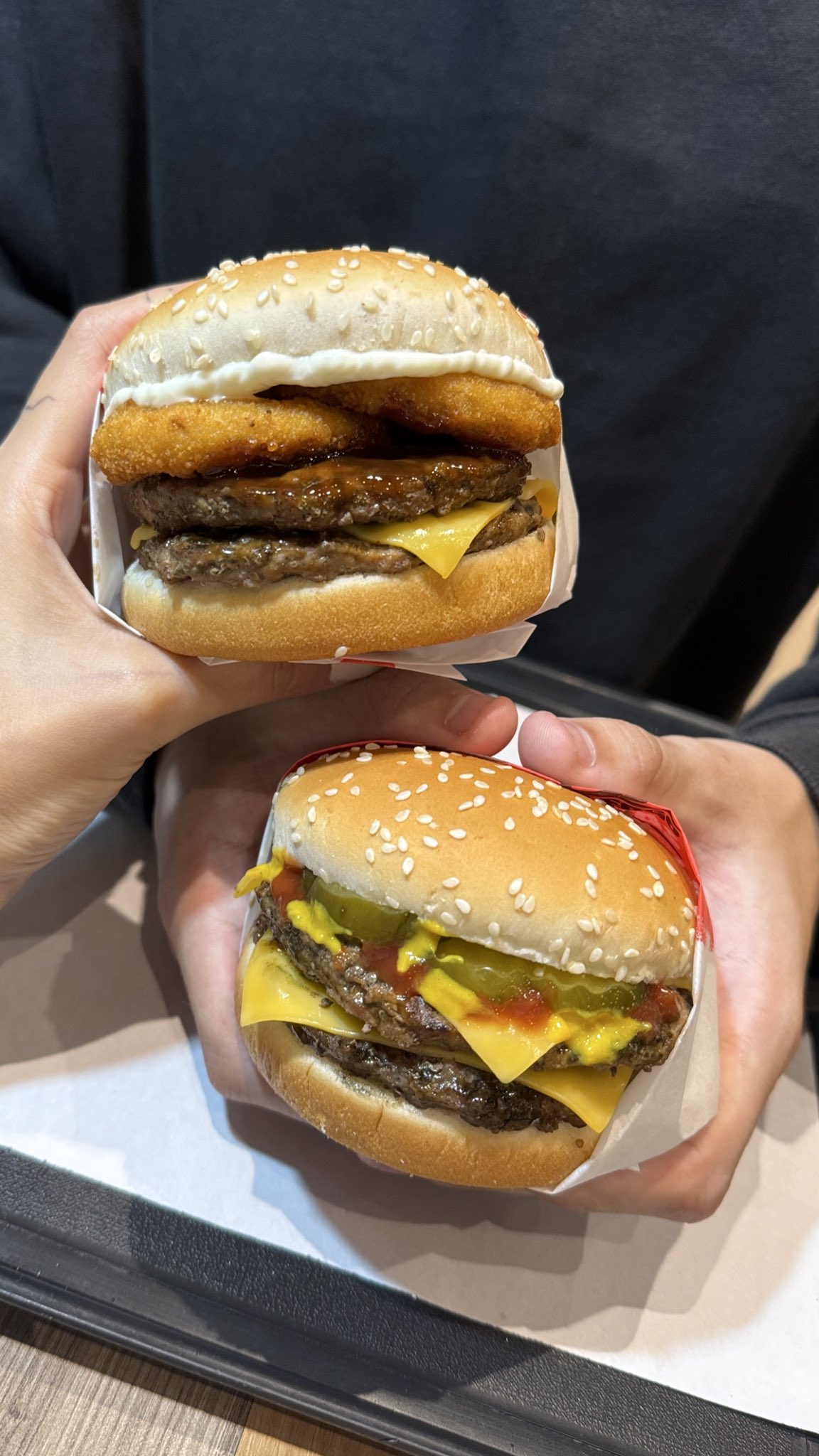 Gigante do fast-food repensa modelo de franquias e transfere operações a novos investidores.