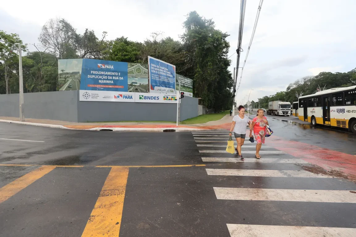 Rua da Marinha