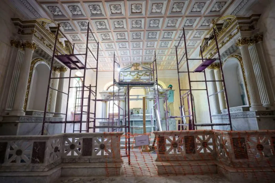 Restauração da capela centenária da Santa Casa entra na reta final”