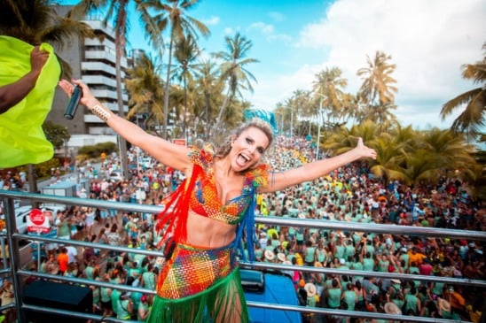 Márcia Freire promete reviver o axé raiz em cima do trio. Foto: Foco Produções