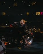 Axl Rose, 63, protagonizou um momento de fúria durante o show mais recente do Guns N’ Roses, em Buenos Aires, na Argentina