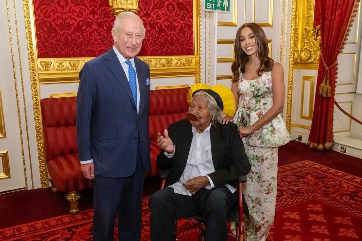 Fotos do encontro de Anitta com o Rei Charles III e o Cacique Raoni - Foto: Ian Jones Fotos do encontro de Anitta com o Rei Charles III e o Cacique Raoni - Foto: Ian Jones