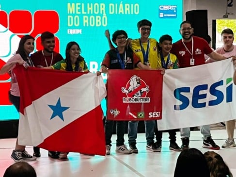 As equipes Robobusters e Tecno Champions, da Escola SESI Ananindeua, conquistaram dois prêmios. Foto: Divulgação