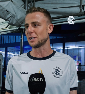O zagueiro Klaus, um dos destaques do Clube do Remo, participou da Trasladação na noite deste sábado (11), em Belém, e compartilhou a emoção