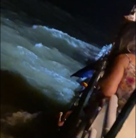 Balsa com destino ao Marajó apresenta problemas e passageiros ficam em alerta