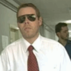 Brasileiro condenado a 10 anos por tentativa de homicídio é preso na Itália. Entenda o caso e suas implicações internacionais.