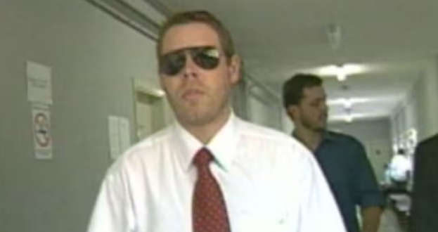 Brasileiro condenado a 10 anos por tentativa de homicídio é preso na Itália. Entenda o caso e suas implicações internacionais.