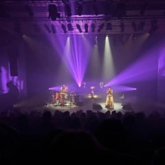 O espetáculo, composto pela Orquestra Sinfônica do Theatro da Paz, conta com as participações de artistas indígenas, como a amazonense Djuena Tikuna, além do paraense Trio Manari.