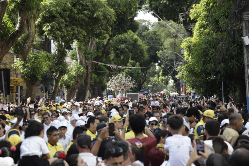 Fé que move famílias: Círio das Crianças reúne milagres e promessas em manhã de emoção em Belémfoto celso Rodrigues/ Diário do Pará.