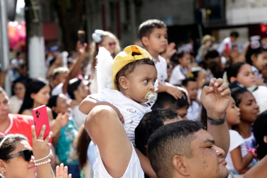 Fé que move famílias: Círio das Crianças reúne milagres e promessas em manhã de emoção em Belémfoto celso Rodrigues/ Diário do Pará.