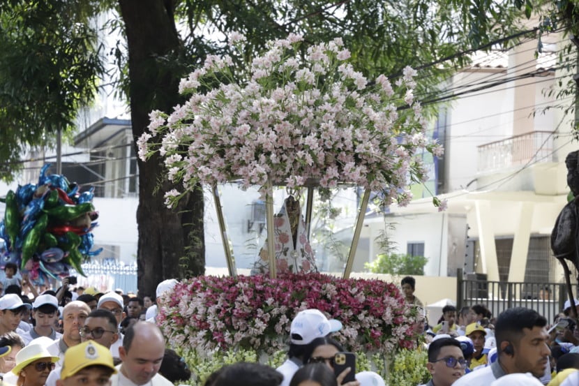 Fé que move famílias: Círio das Crianças reúne milagres e promessas em manhã de emoção em Belémfoto celso Rodrigues/ Diário do Pará.