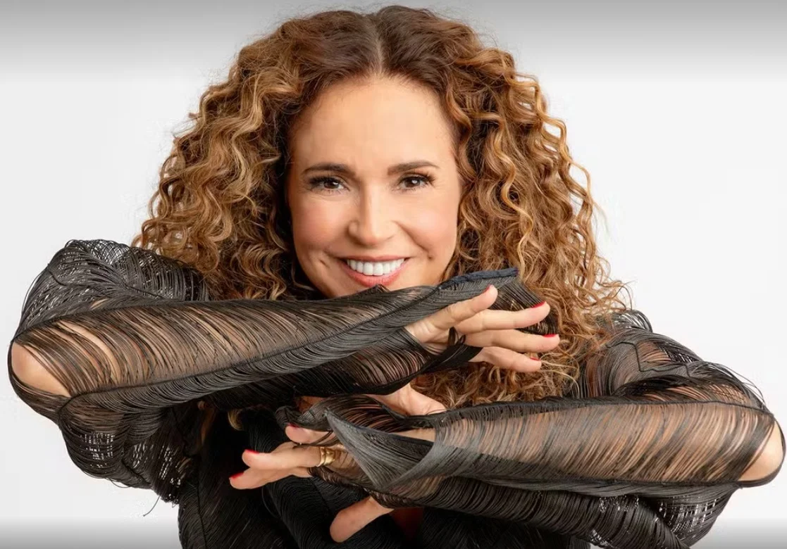 Daniela Mercury revela capa de novo álbum ‘Cirandaia’