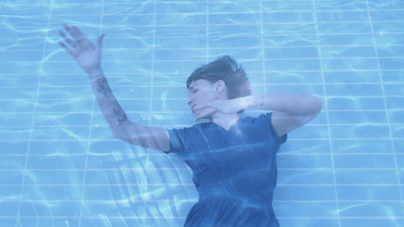 Ana Clara lança clipe de “Dias Aquáticos”