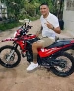 Guilherme Augusto Miranda foi atingido por cinco disparos e morreu no PSM do Guamá; suspeito fugiu sem ser identificado.