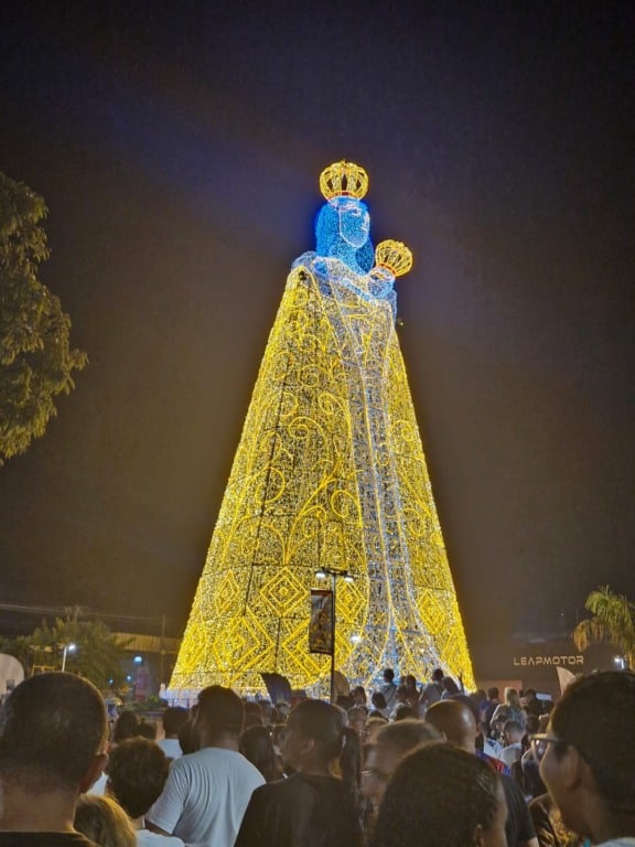 Imagem de Nossa Senhora de Nazaré ganha iluminação especial na chegada à Nova Doca.