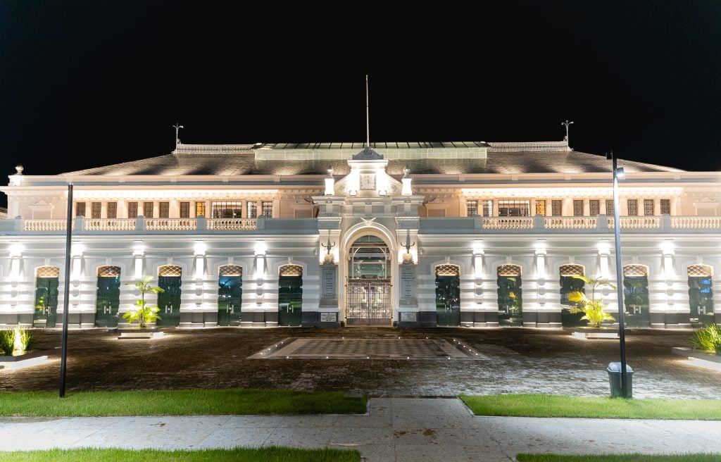 Espaço histórico de Belém reúne feira, lojas e polo gastronômico. Crédito: Rayana França