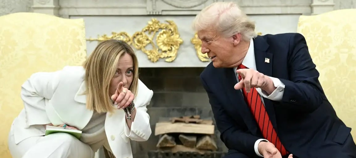 “Linda”: Quem é a premiê italiana que levou cantada de Trump 